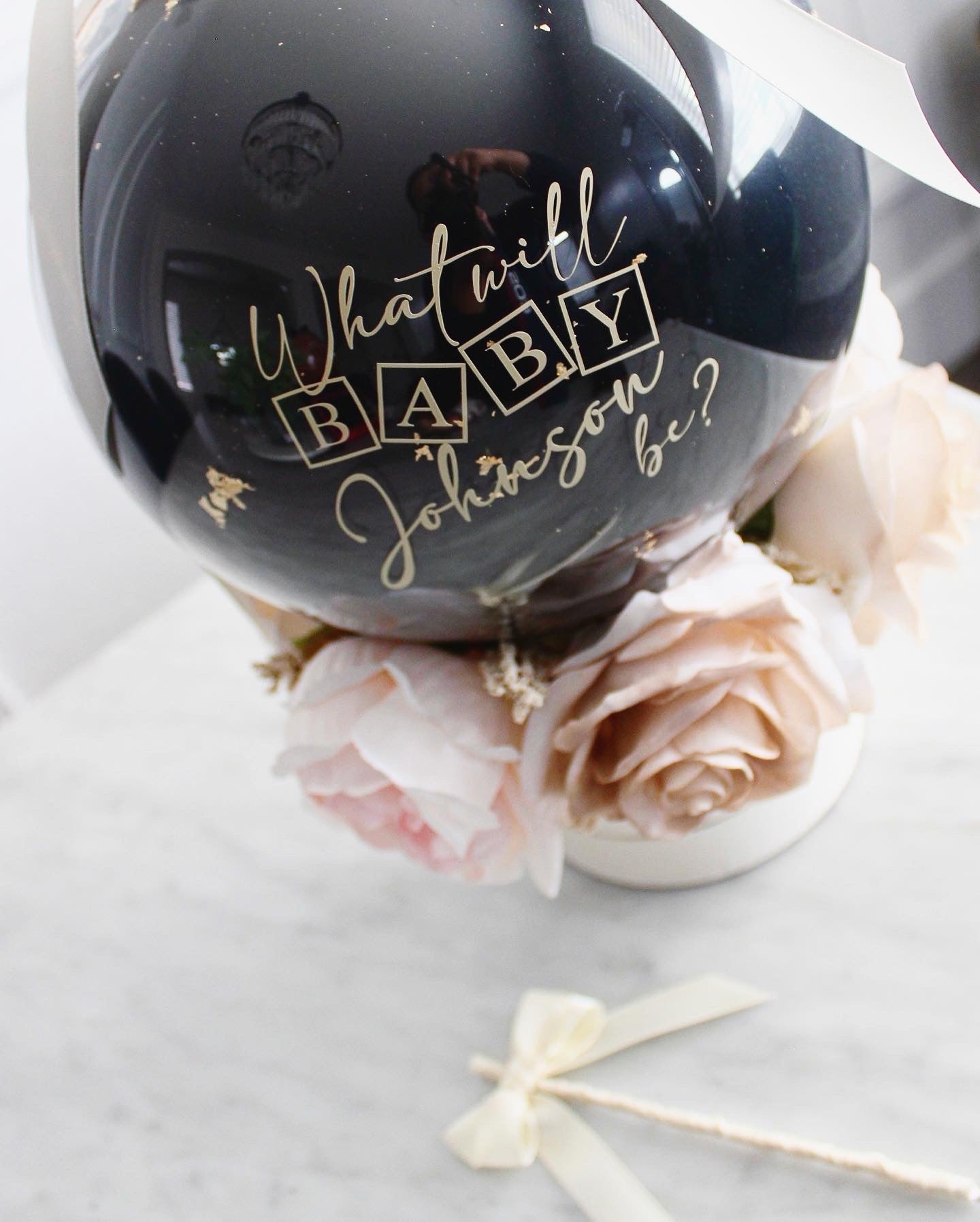 Our Elegant Mess Free Gender Reveal Balloon (SMALL)