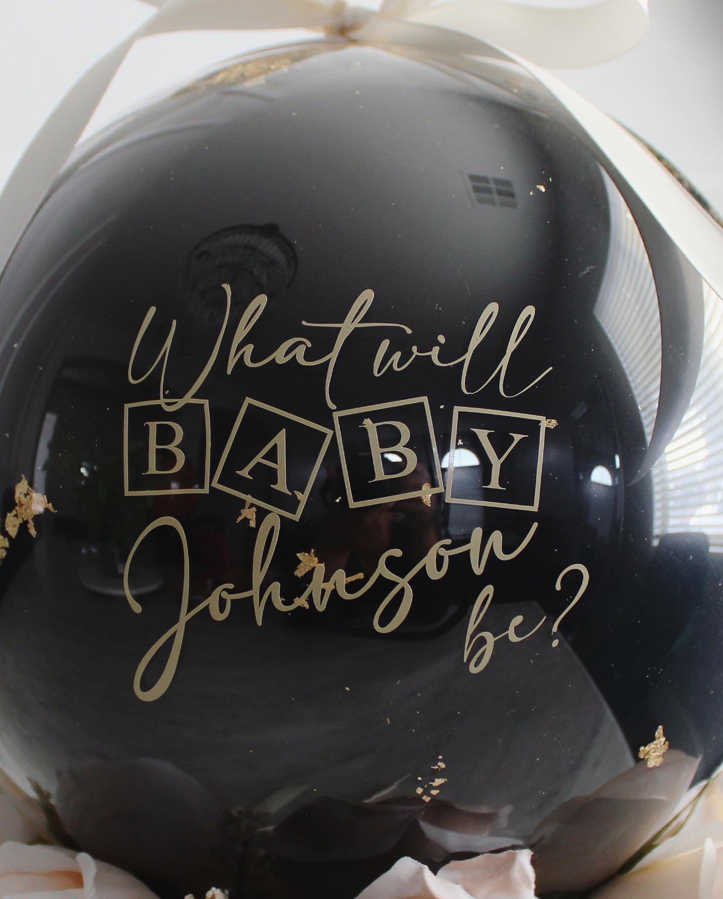 Our Elegant Mess Free Gender Reveal Balloon (SMALL)