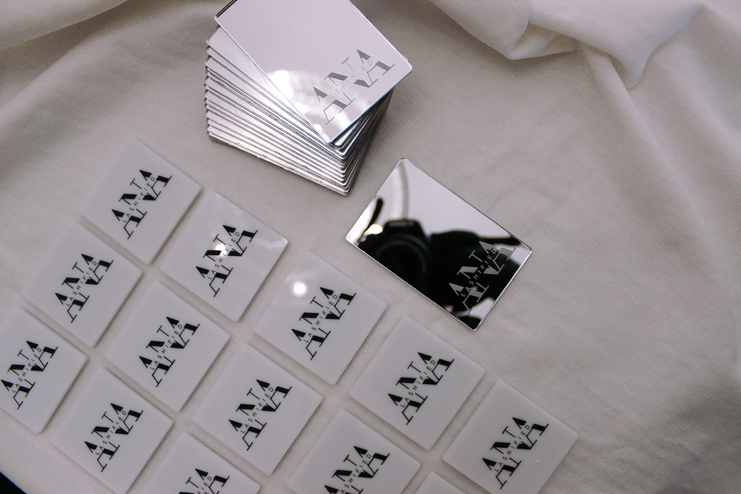 Mini Classy Mirrors (Minimum order of 10)