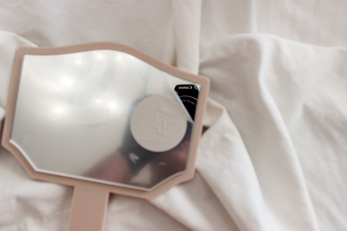 The Handheld Glam Mirror